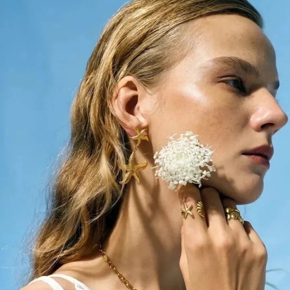 Anthropologie Starfish 18K Gold Stainless Steel Waterproof  Earrings - Picture 9 of 15